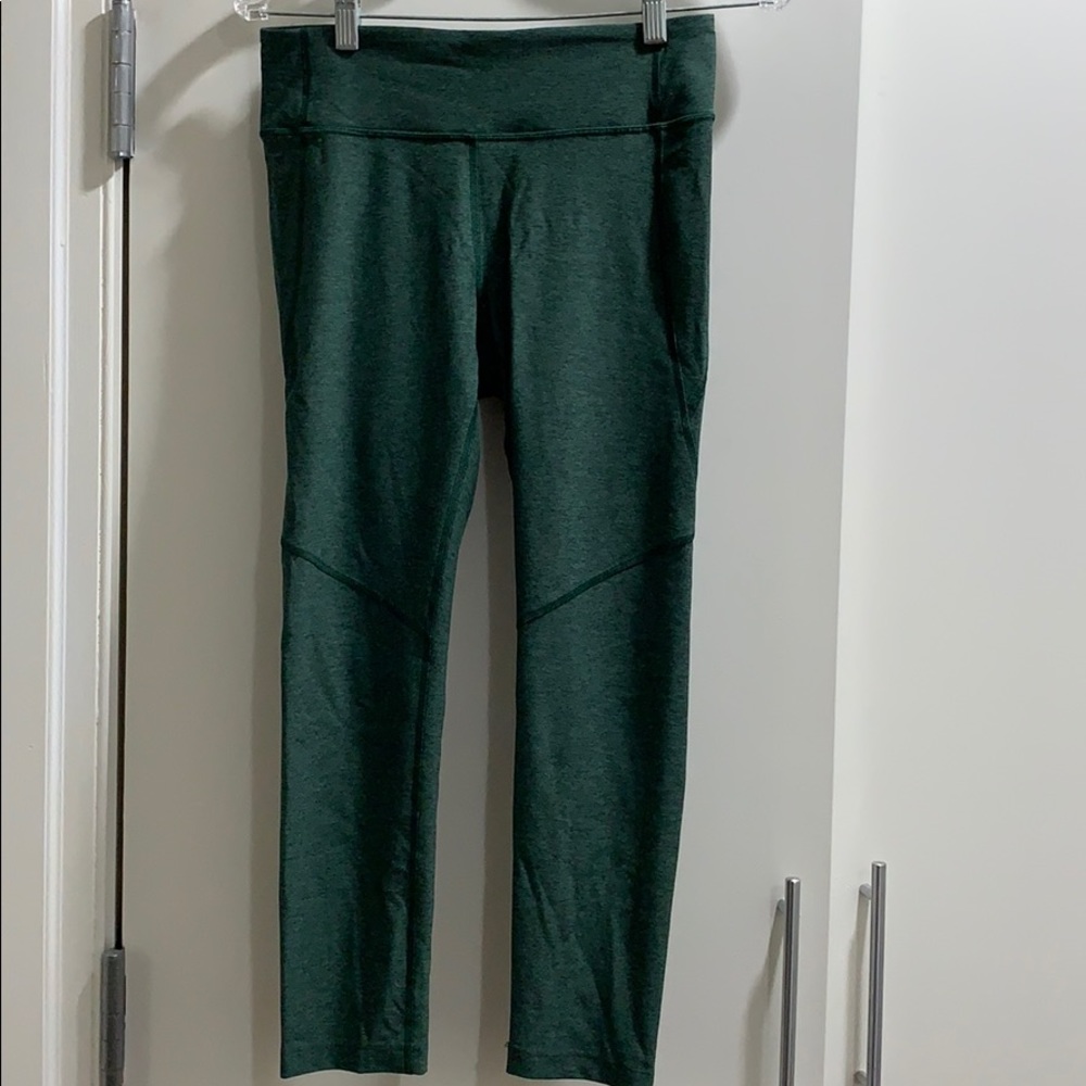 Outdoor Voices warmup 3/4 legging Medium